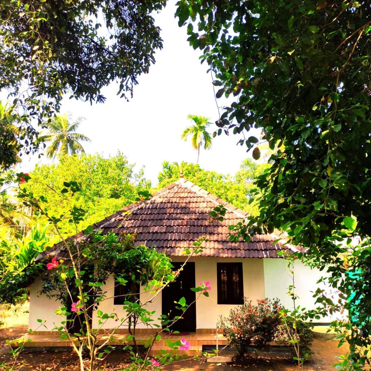 Munroe Inn Homestay Kollam Exterior photo